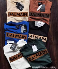 Balle de 50 pièces de Collection "Hackett Sport,BALMAIN,BALENCIAGA" – T-shirts Graphiques aux Imprimés Dynamiques et Colorés