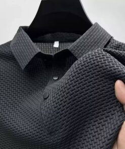 Polo "Architect" Noir Anthracite – Maille Gauffrée 3D et Finitions Minimalistes