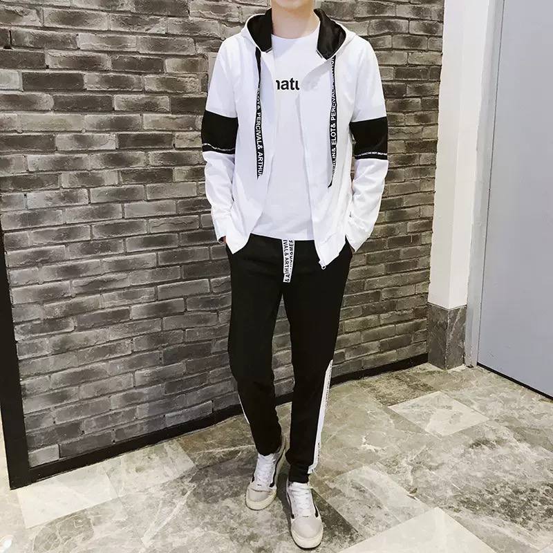 Ensemble de Survêtement "Urban Dynamic" – Hoodie et Pantalon avec Bandes Contrastées – Image 4