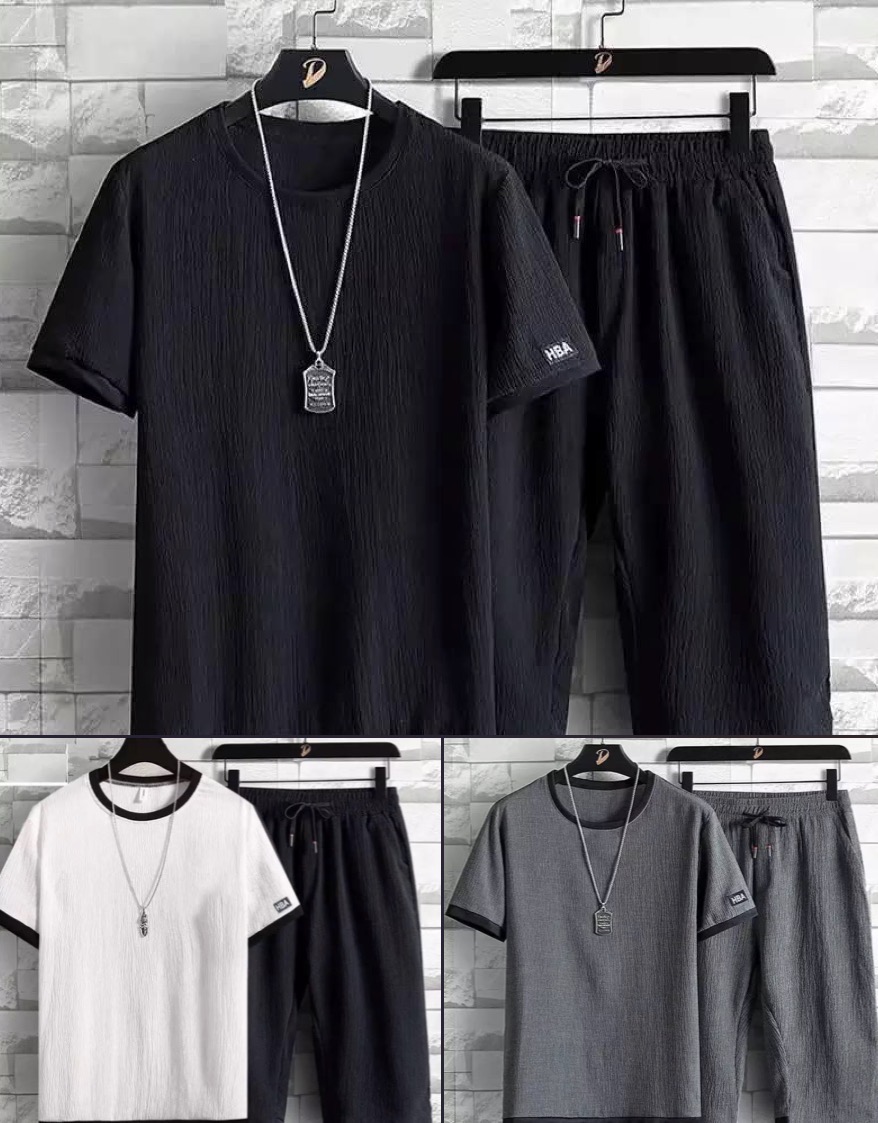 Ensemble "Aero-Comfort" en Tissu Gauffré – T-shirt Col Rond et Short Fluide avec Détails Signatures