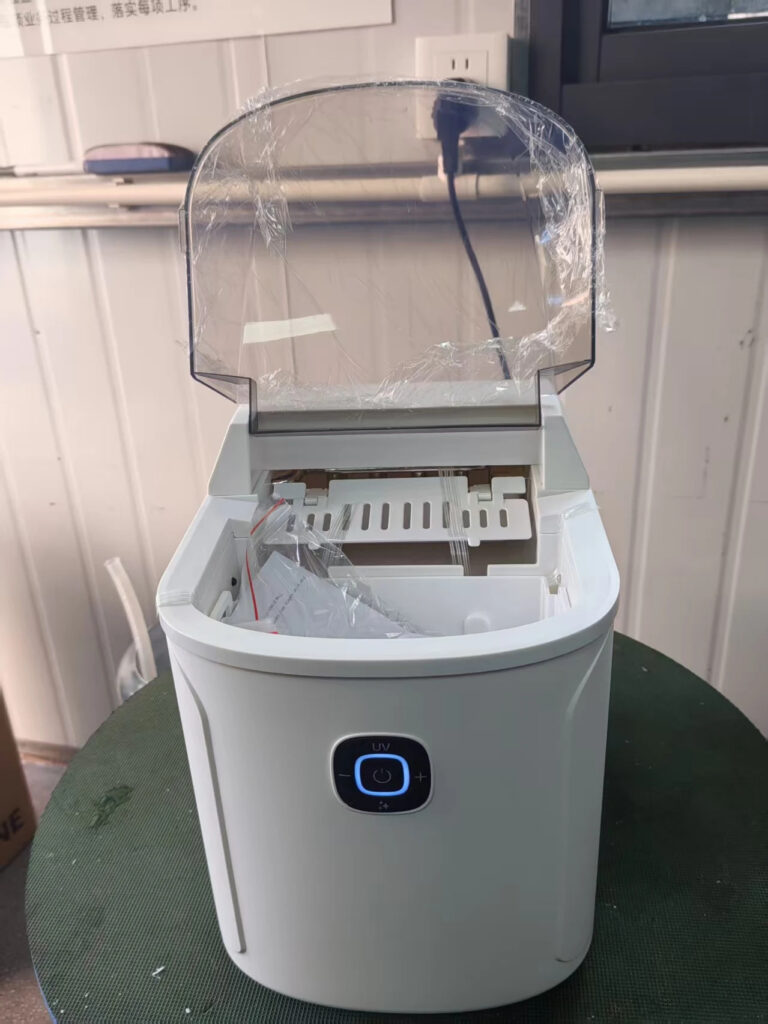 Machine à glaçons électrique portable en plastique pour comptoir, 26 lb en 24h, 9 glaçons prêts en 6 min, autonettoyante, compacte pour maison/bureau/hôtel