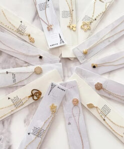 Vente en Gros de Bijoux en Acier Inoxydable pour Femmes, Usine de Colliers Tendance en Acier Titane pour Femmes, Grossiste de Colliers Pas Chers