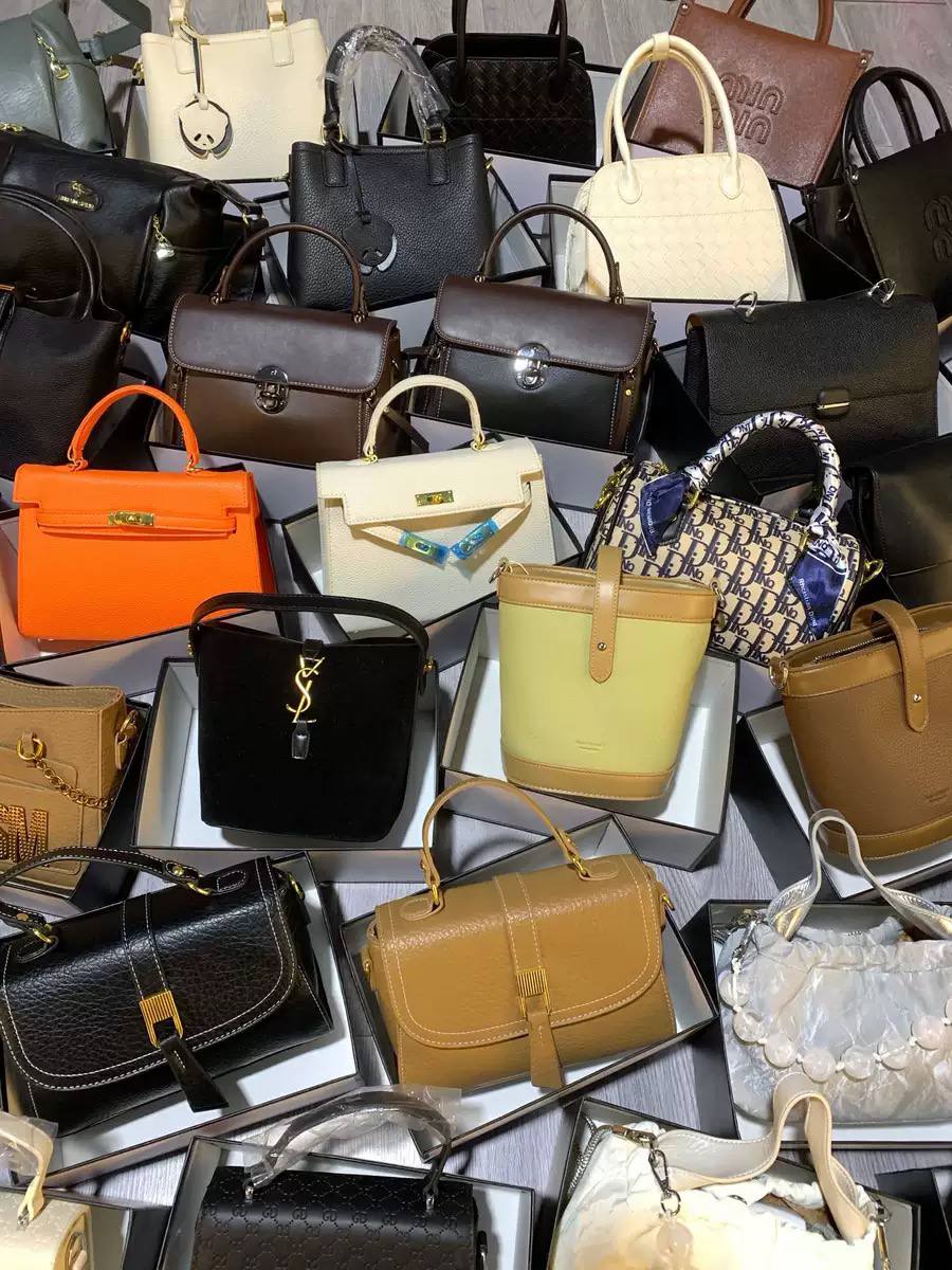 Balle de 50 pièces de collection luxe & tendance – Sélection exclusive de sacs à main prestige – Image 2