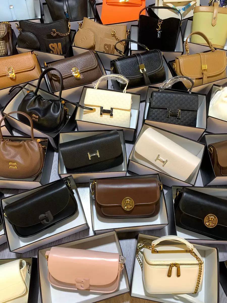 Balle de 50 pièces de collection luxe & tendance – Sélection exclusive de sacs à main prestige