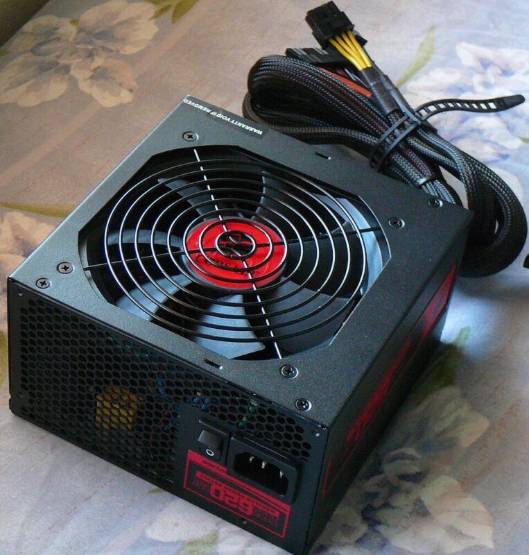 Alimentation MSI PAG B750N-H PCIE5 iCafe 750 W