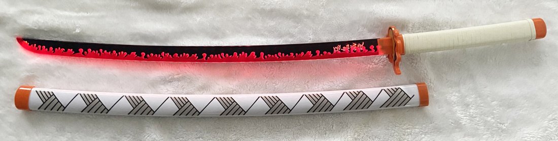 Katana de cosplay — édition fleurie Rengoku (Demon Slayer) lumineux