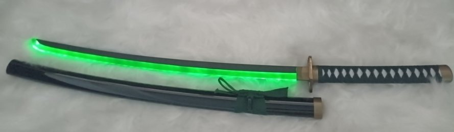 Katana de cosplay — 镜 édition fleurie 水月 lumineux