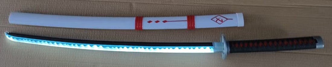 Katana de cosplay — 岚2 blanc rouge 款 lumineux